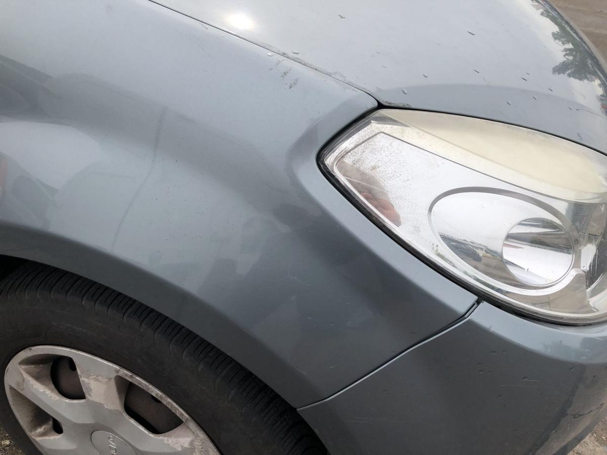 Dacia Sandero BS0 Kotfl&uuml;gel vorn rechts Beifahrerseite TERNZ blau