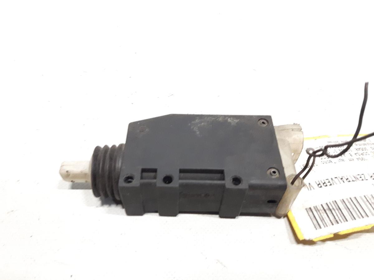 Opel Corsa B Stellmotor ZV vorn links