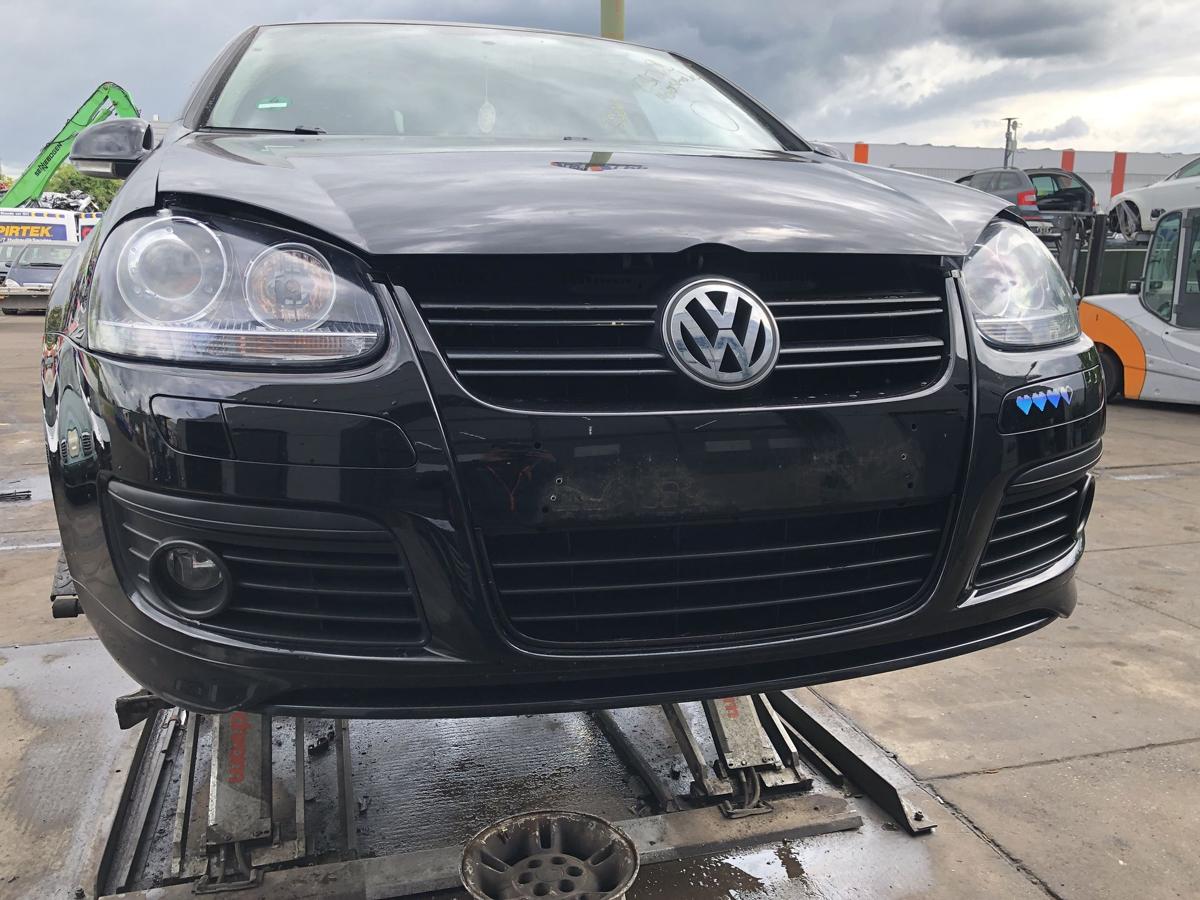 VW Golf V GT Sport Stoßstange Fänger vorn/Front C9Z Black magic Bj 2008