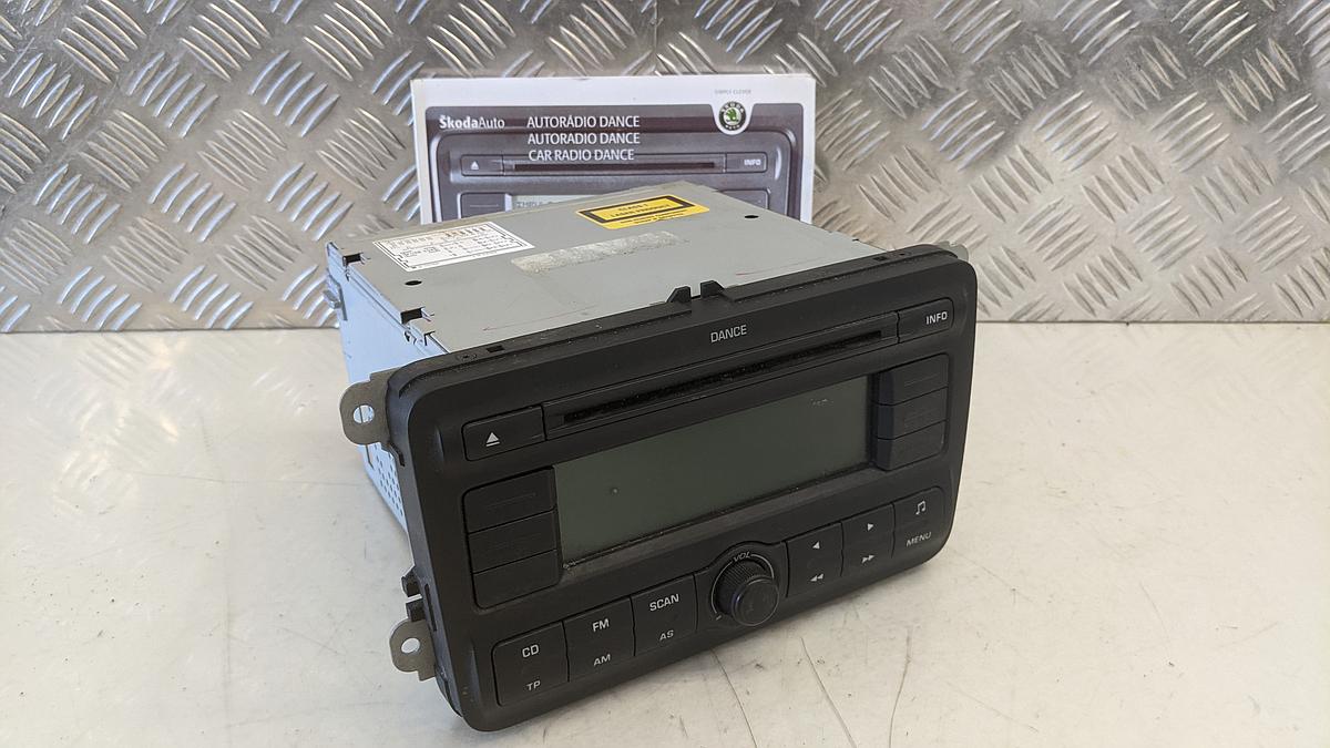 Skoda Roomster Autoradio Dance Radio 5J0035161 Code fehlt BJ07