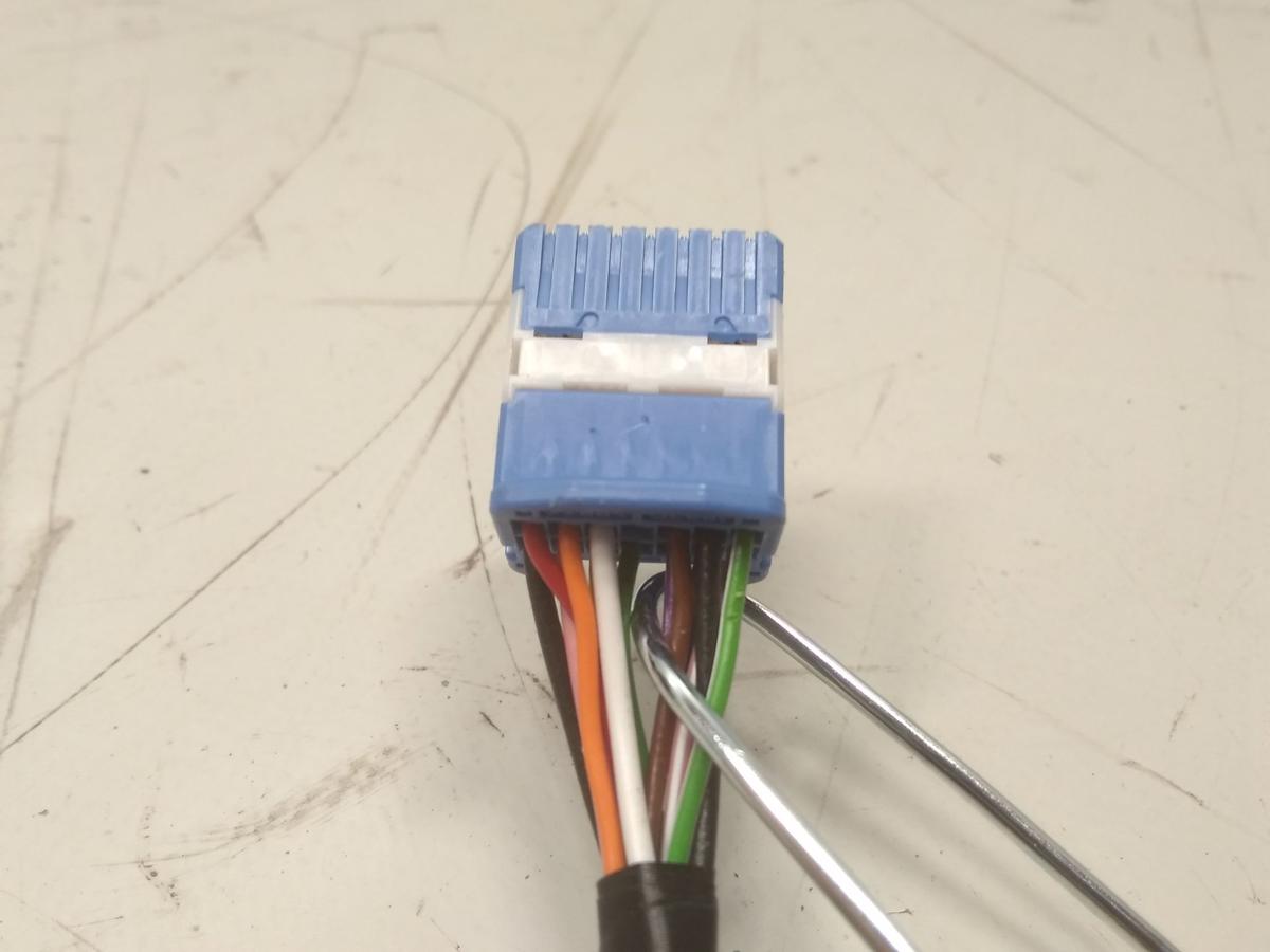 Tesla Model Y orig.Außenspiegel links blau elektrisch anklappbar 13polig BJ2023