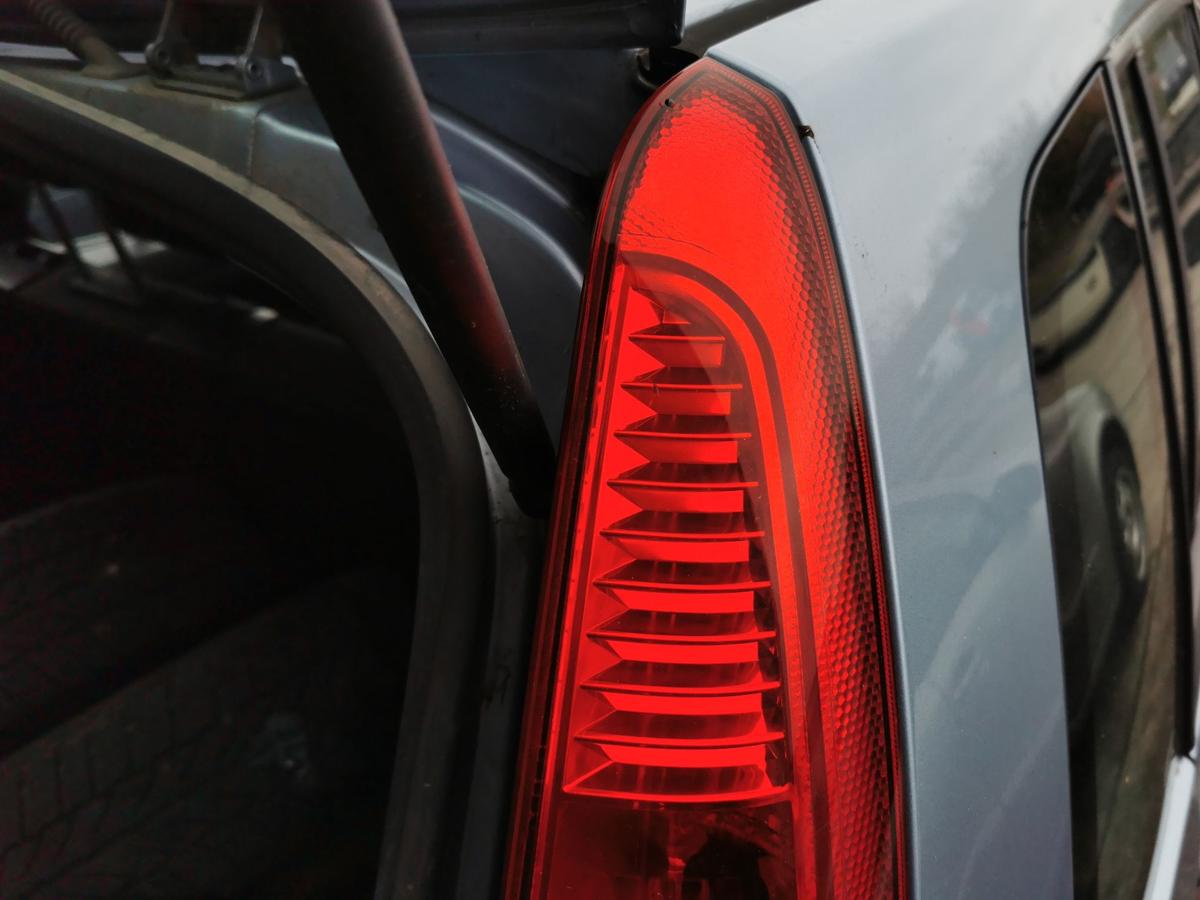 Ford Fuison JU2 Rückleuchte Schlussleuchte Rücklicht Lampe hinten rechts ab 2005