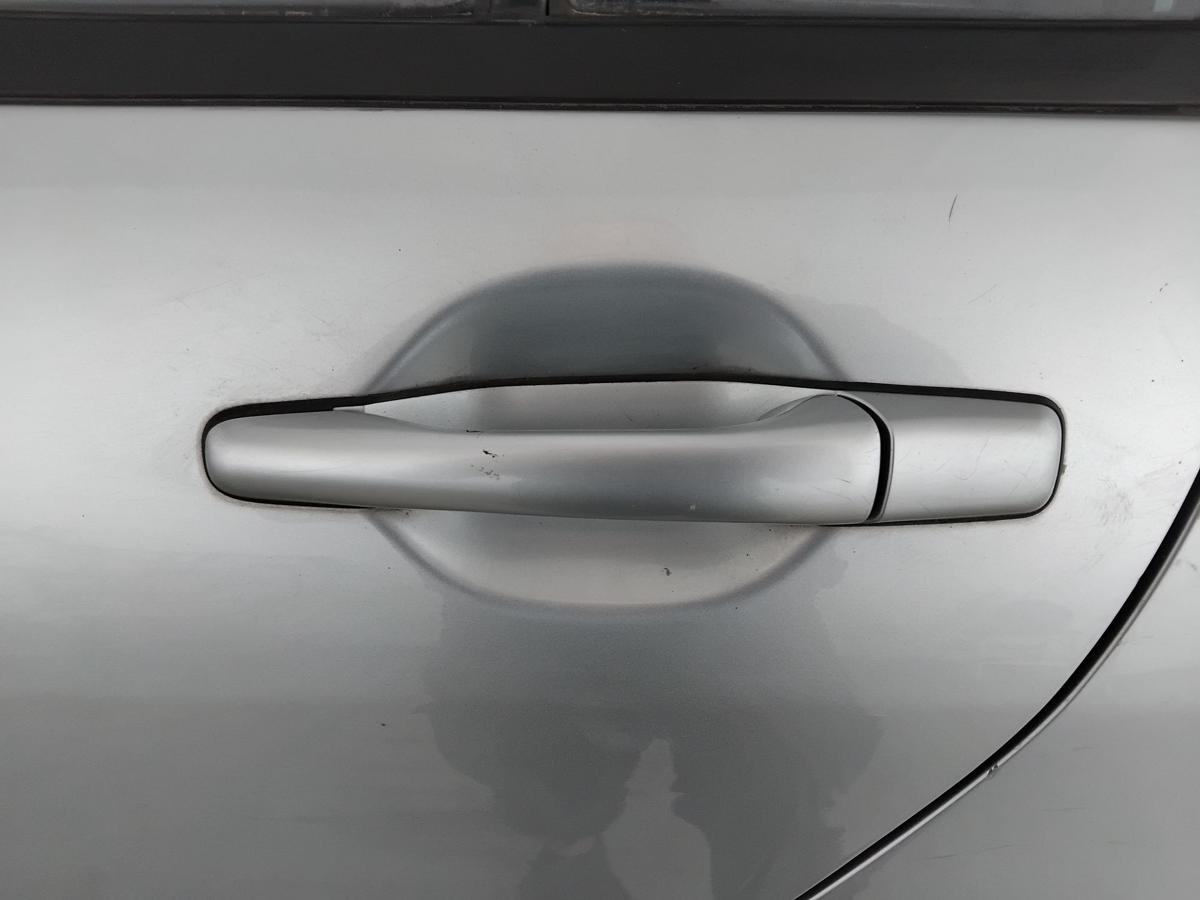 Mitsubishi Lancer CS0 Kombi Tür hinten links A31B Cool Silver BJ2007