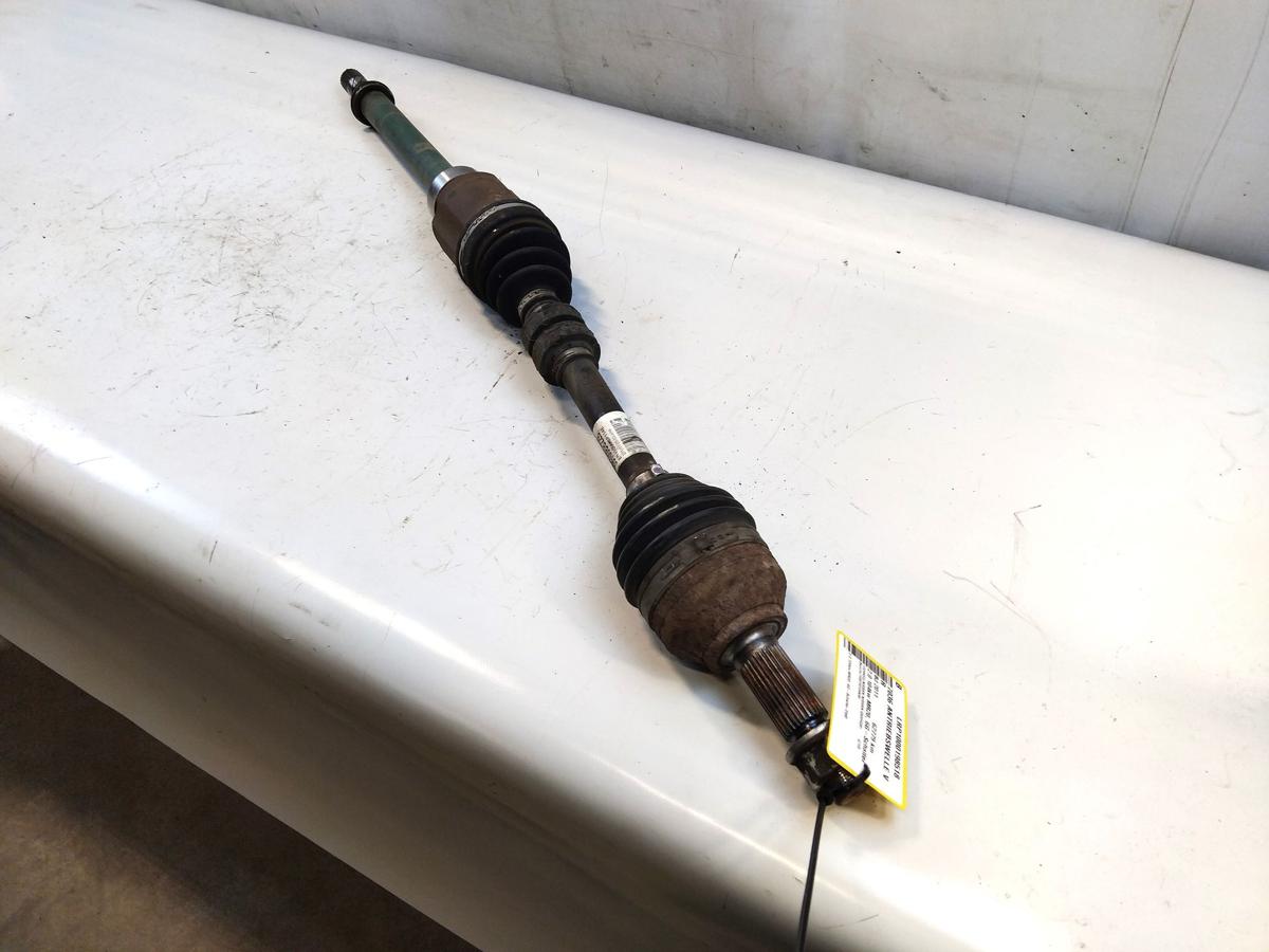 Nissan Qashqai J10 Antriebswelle Gelenkwelle vorn rechts 2.0 104kw Bj.2011