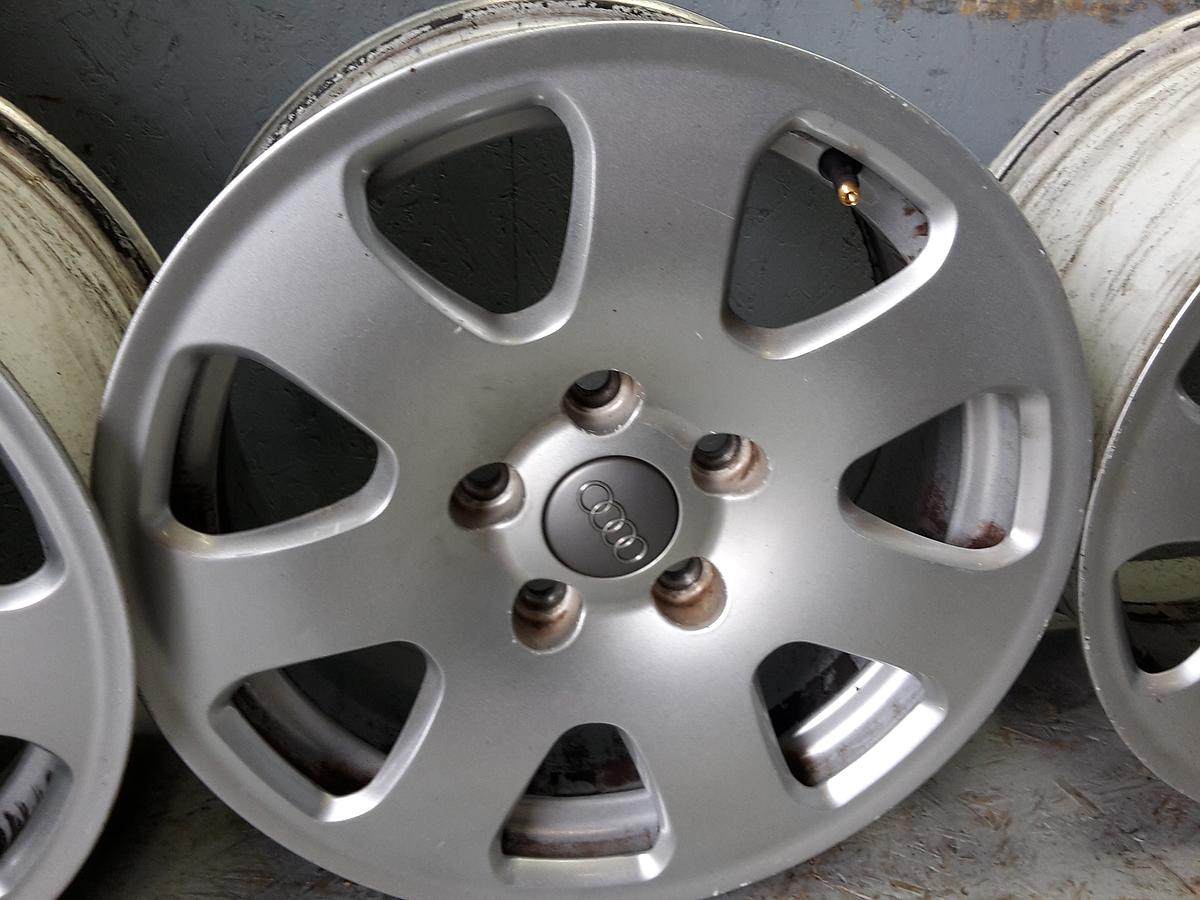 Audi A6 C5 original Satz Alufelgen 7Jx15 ET39 Bj 2003