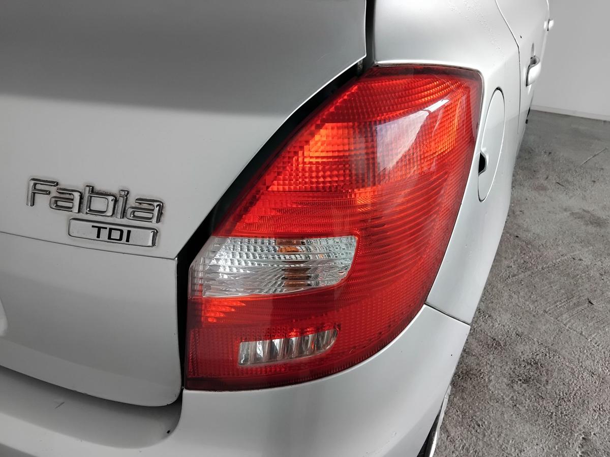 Skoda Fabia 2 5J original R&uuml;ckleuchte Heckleuchte rechts Kombi Flie&szlig;heck BJ2008
