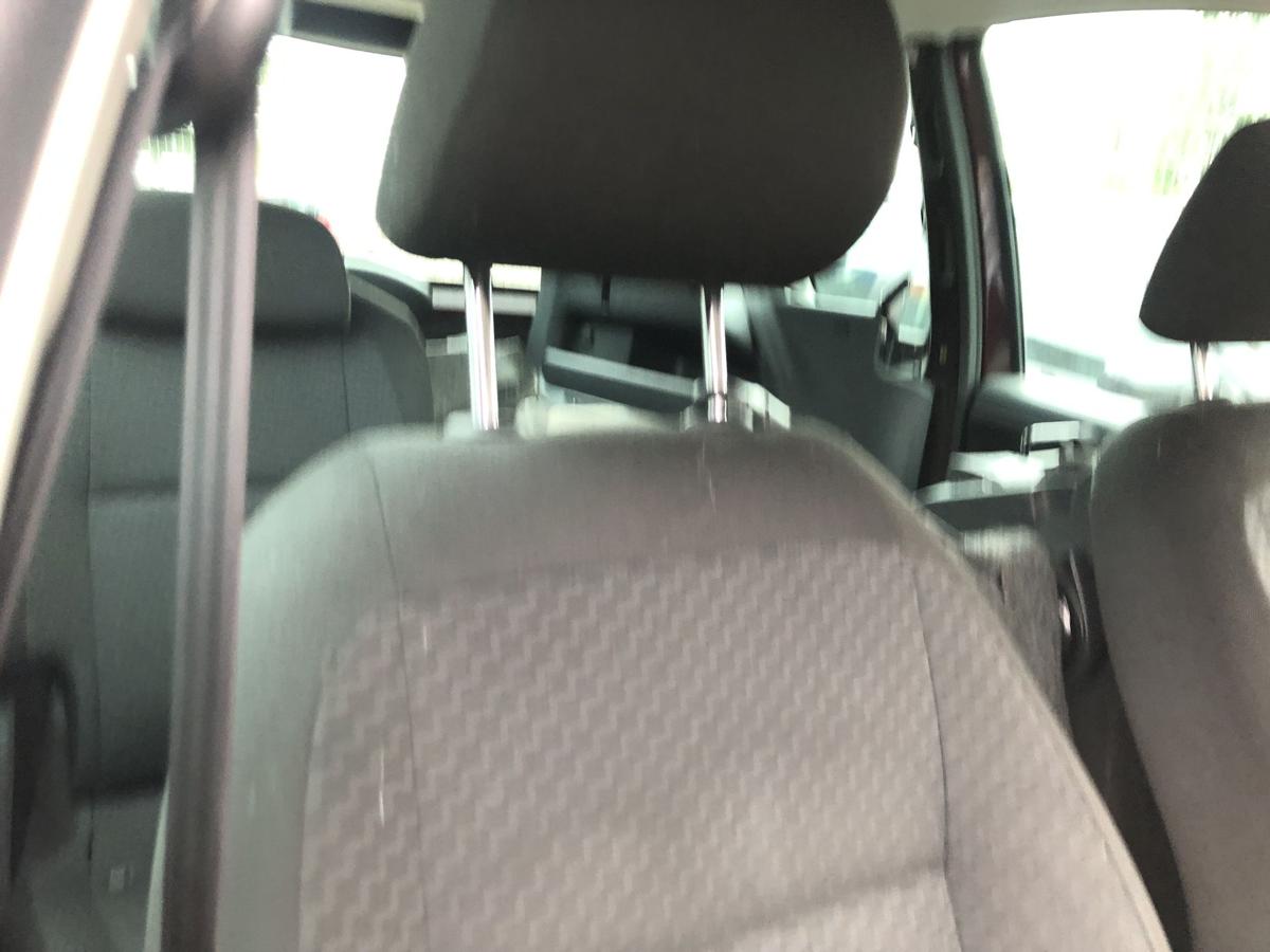 Skoda Roomster 5J Sitz vorn rechts Beifahrersitz Stoff mit Muster ohne Heizung