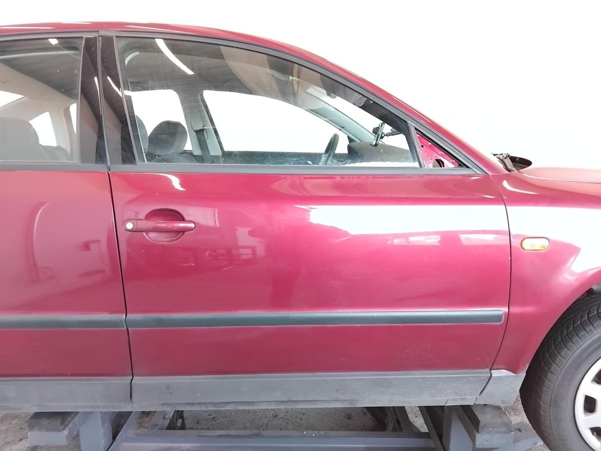 VW Passat 3B T&uuml;r vorn rechts Beifahrert&uuml;r coloradorotmetallic LB3Y BJ1997
