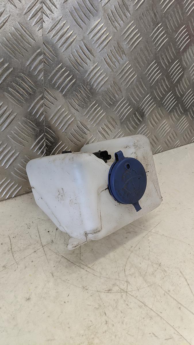 Renault Twizy Waschbehälter mit einer Pumpe 289107617R