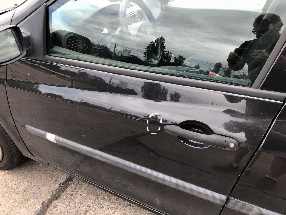 Renault Clio 3 III Grandtour T&uuml;r vorn links Fahrert&uuml;r Rohbau NV676 Noir Nacre