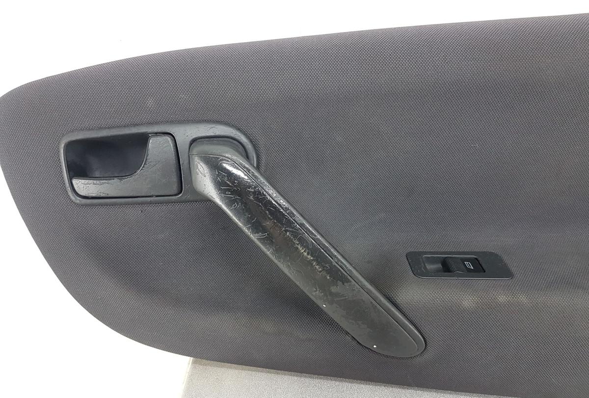 Seat Arosa T&uuml;rverkleidung rechts in schwarz Bj2003 T&uuml;rgriff rechts 6H3867012N