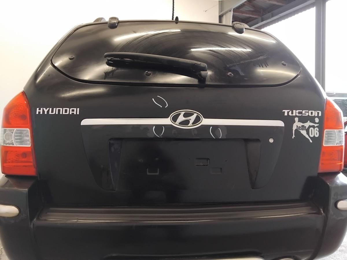 Hyundai Tucson JM Heckklappe schwarz EB ebony black mit Heckscheibe BJ2006