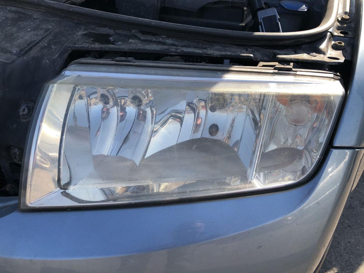 Skoda Fabia 6Y Scheinwerfer vorn links Frontscheinwerfer Lampe Halogen