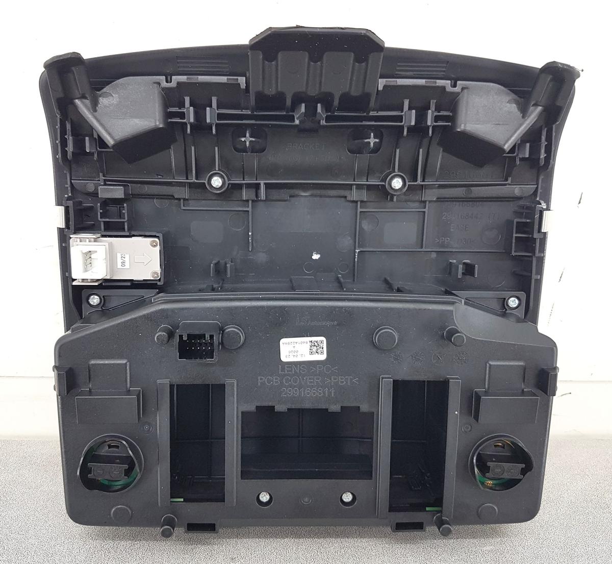 Mitsubishi Eclipse Cross Innenraumleuchte Leseleuchte vorn Bj23 8401A229XA