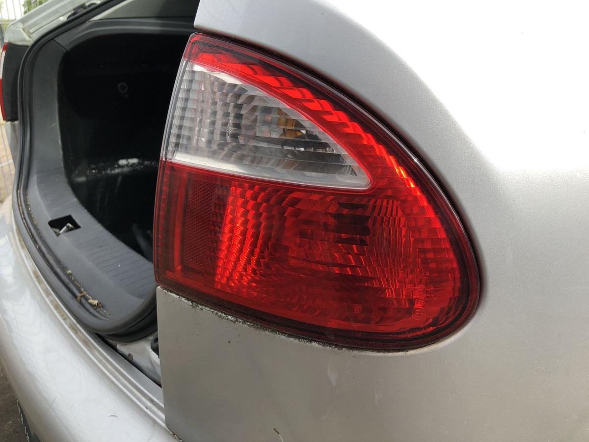 Seat Leon 1M Rückleuchte außen rechts Rücklicht Heckleuchte Schlusslicht