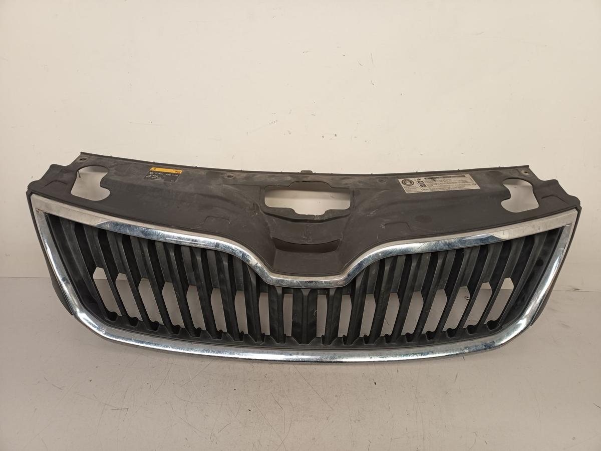 Skoda Rapid original K&uuml;hlergrill schwarz chrom Baujahr 2015