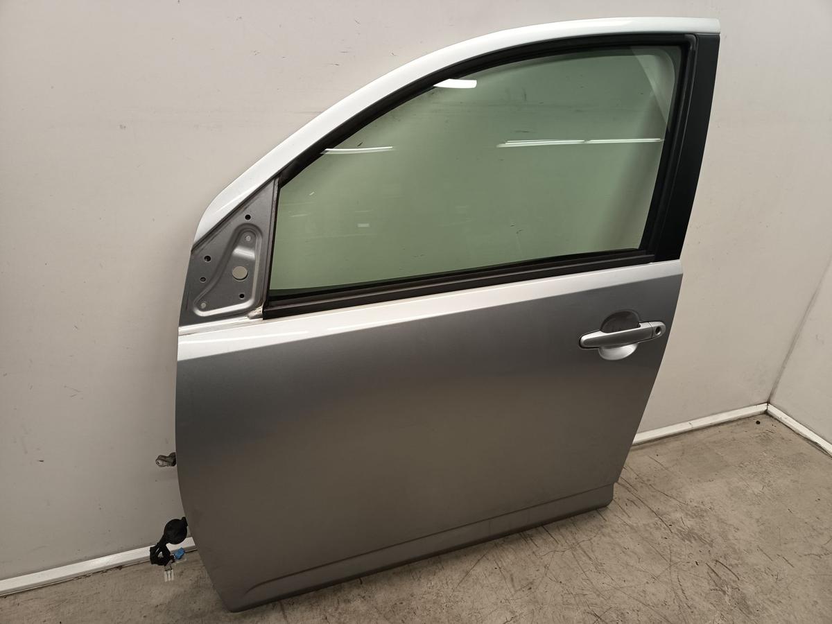 Subaru Justy M300 original T&uuml;r vorne links S28 Silber Baujahr 2010