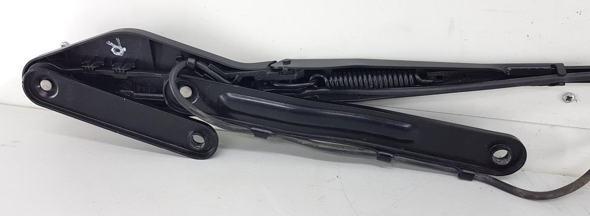Tesla Model X Wischerarm vorn rechts Bj2022 1615632-00-A 0399406726 schwarz