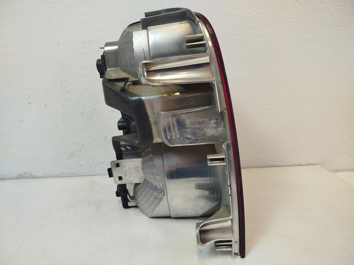 VW Touran 1T R&uuml;ckleuchte rechts R&uuml;cklicht Heckleuchte Facelift Hella