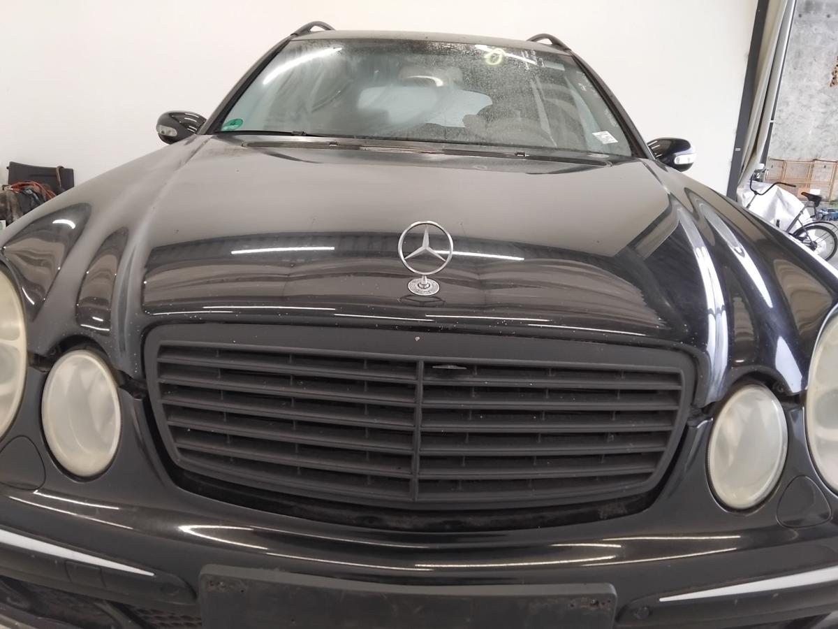 Mercedes E-Klasse 211 original Motorhaube Deckel vorn schwarz uni 040 BJ2004
