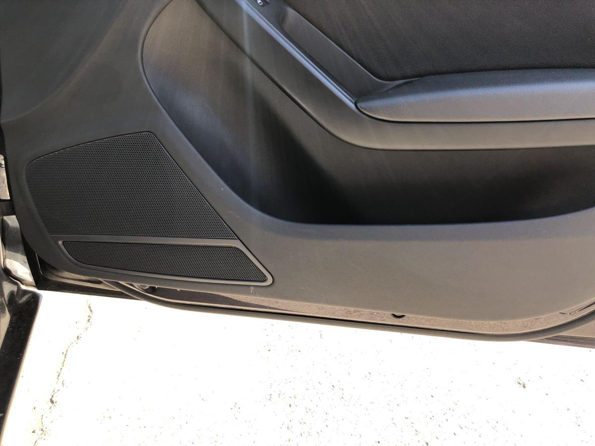Audi A5 8T Sportback T&uuml;rverkleidung vorn rechts Innenverkleidung T&uuml;r Stoff