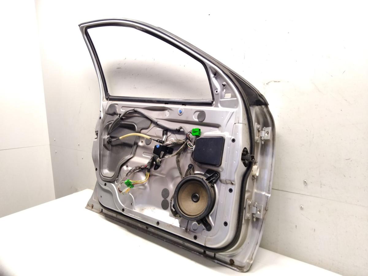Volvo V70 II Tür vorn links Fahrertür silbermetallic Bj.2001