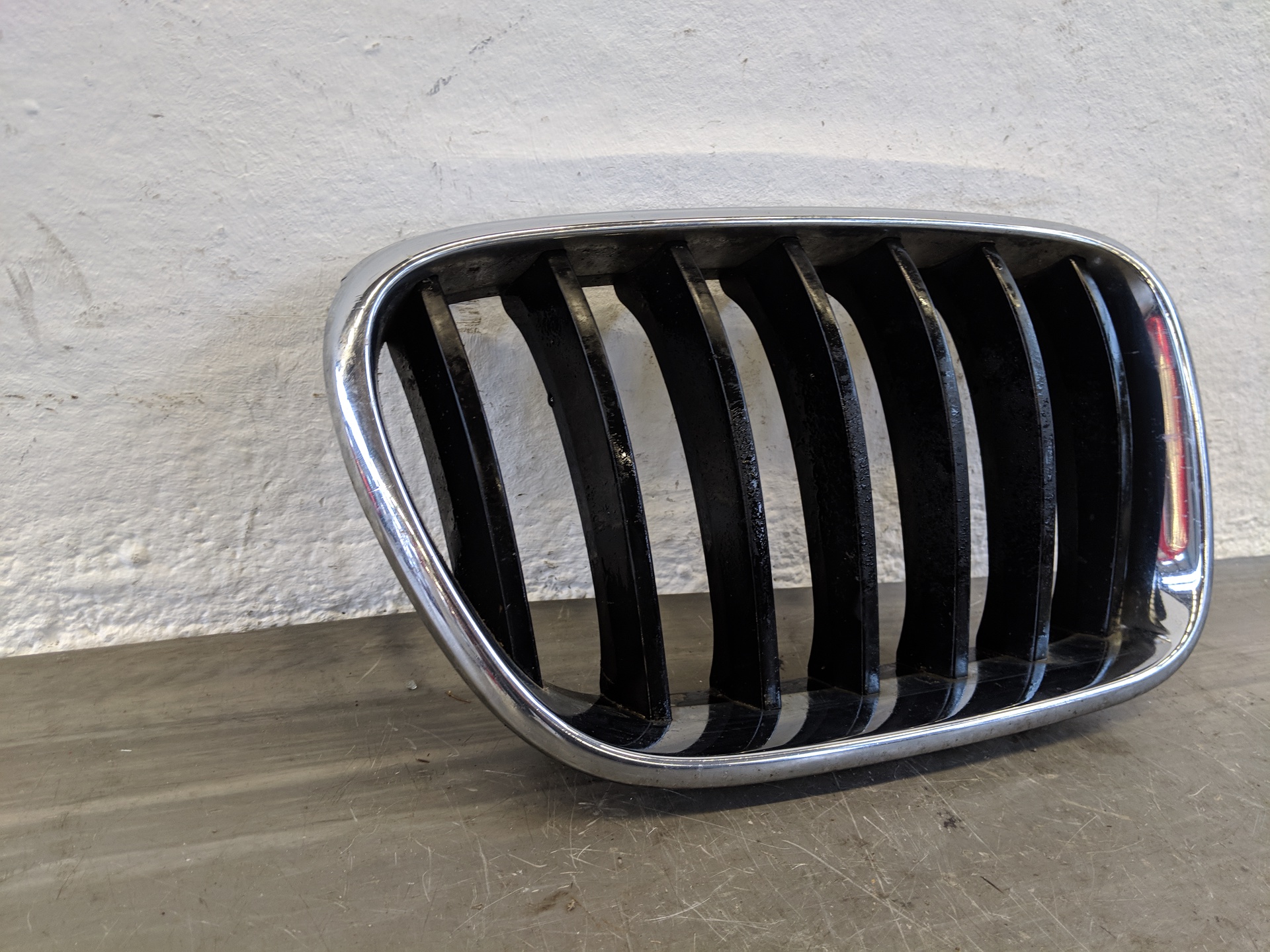 BMW X3 F25 Bj.11 original Grill Niere rechts