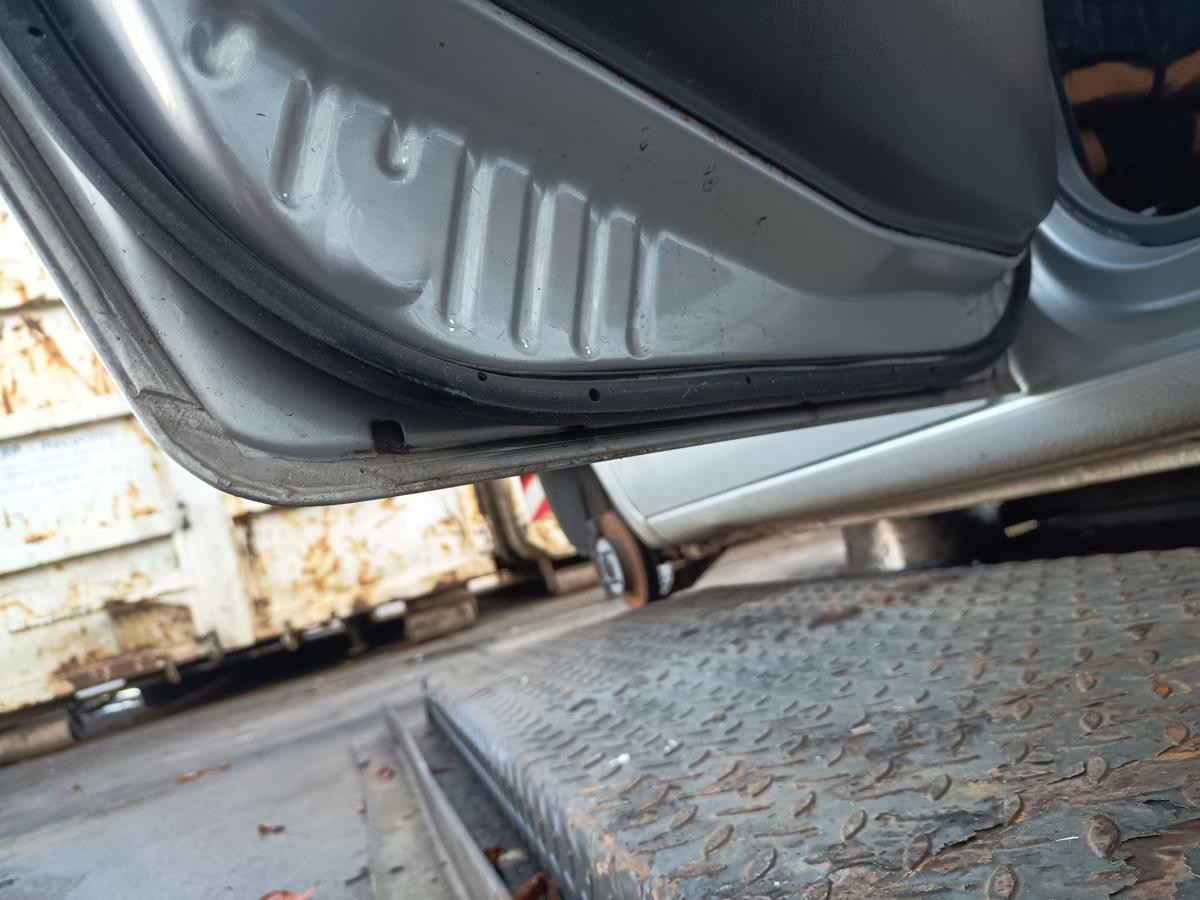 Opel Agila A original Tür hinten links Z157 Silber Bj 2002