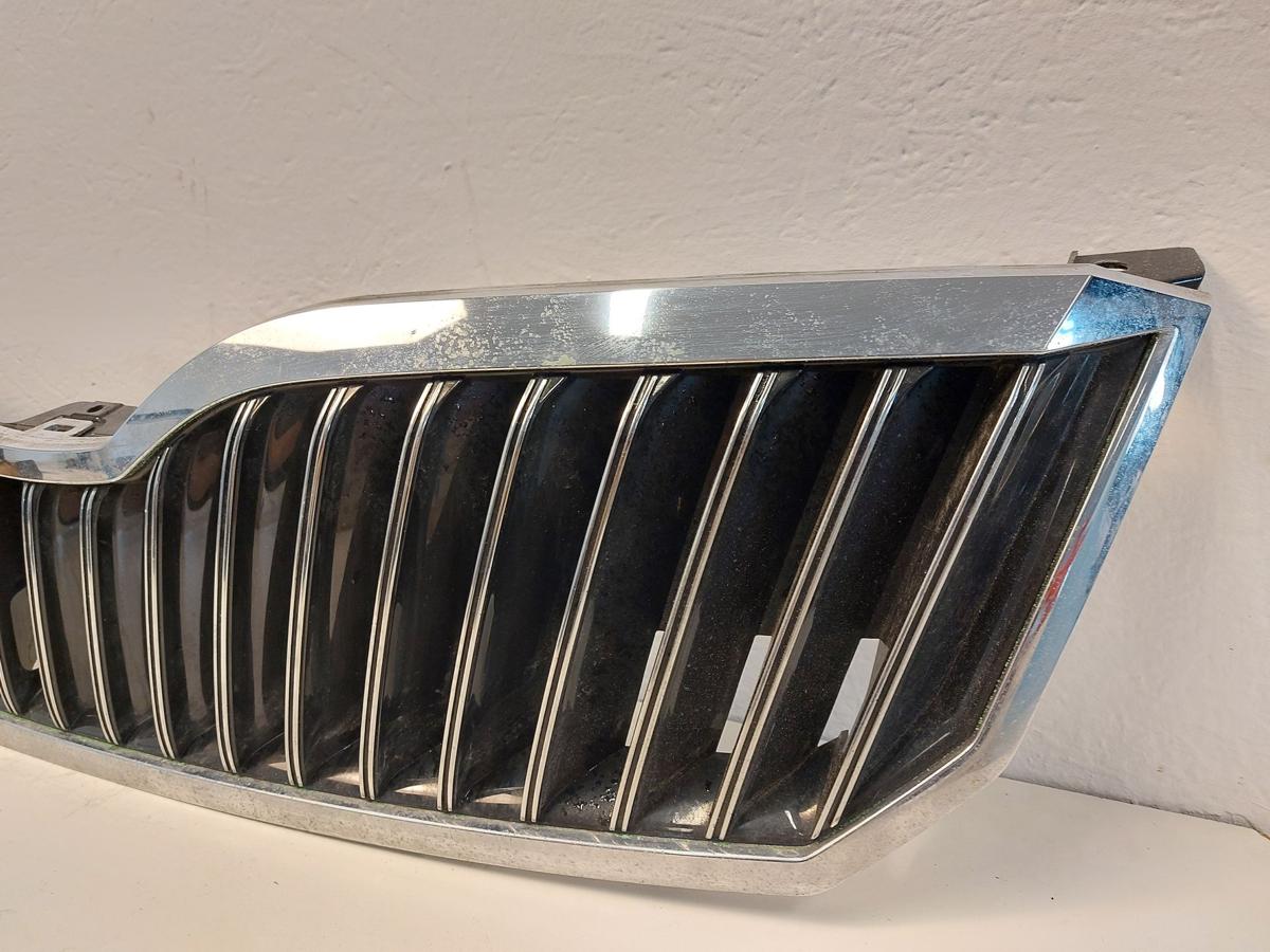 Skoda Superb 3T Grill Kühlergrill Frontgrill OE Kühlergitter Bj 2013 bis 2015