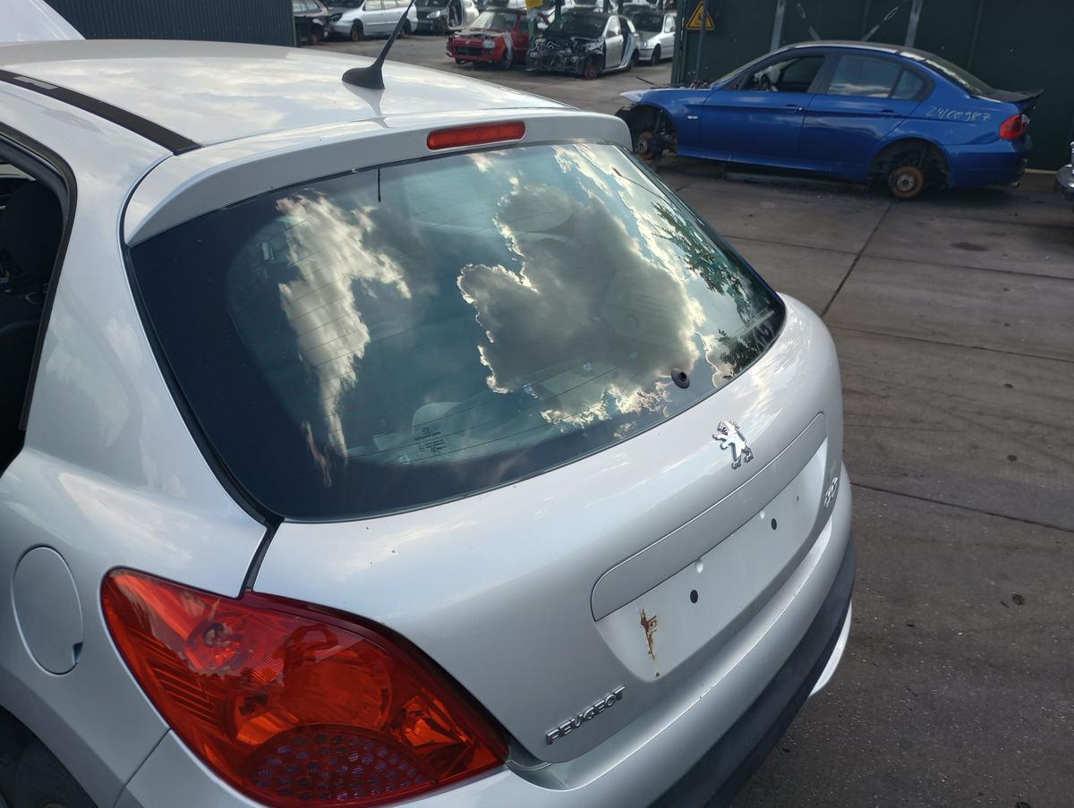 Peugeot 207 original Heckklappe mit Scheibe Roh EZR Aluminiumgrau Bj 2009