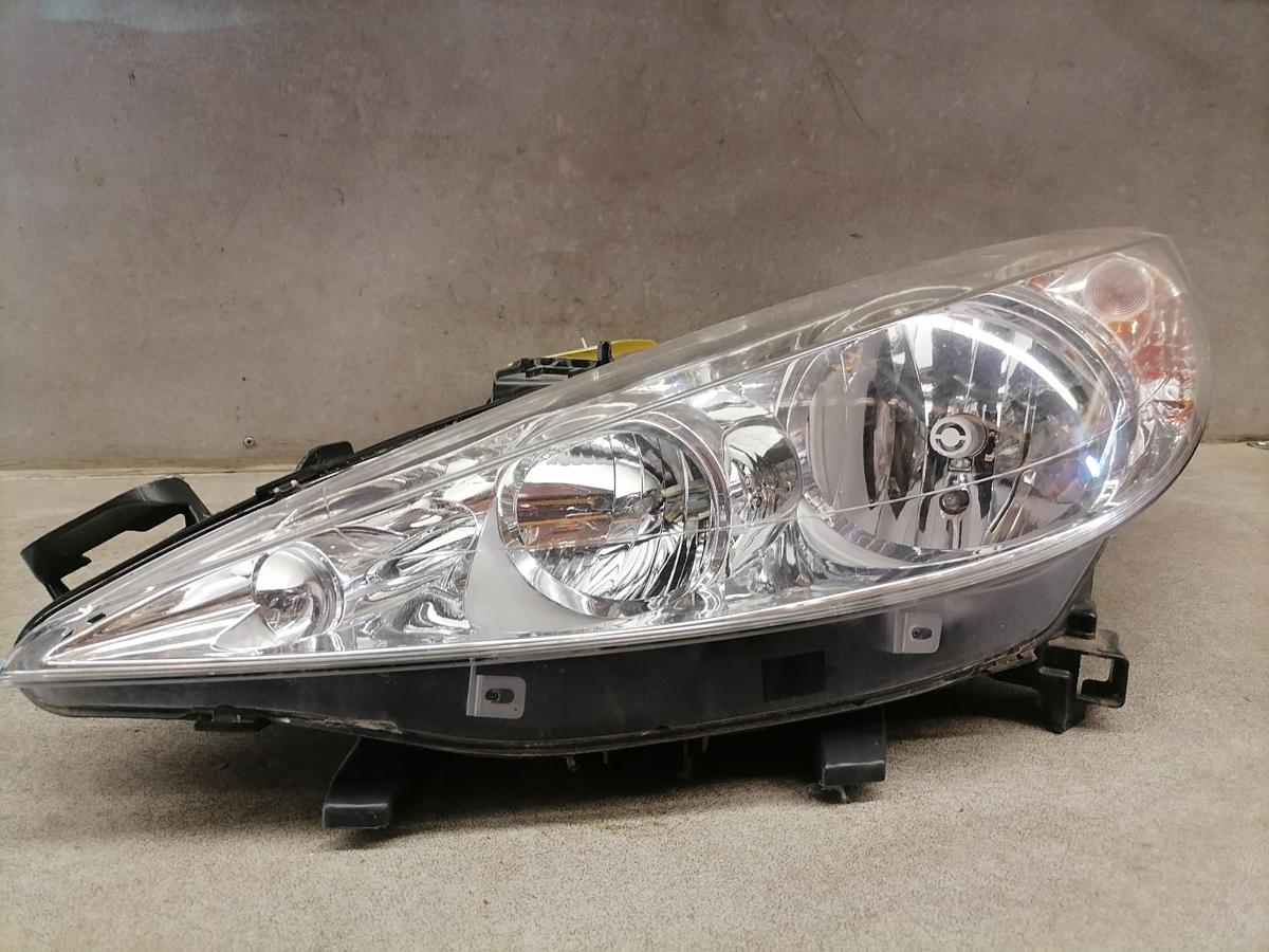 Peugeot 207 original Scheinwerfer vorn links Halogen mit LWR Bj.2008