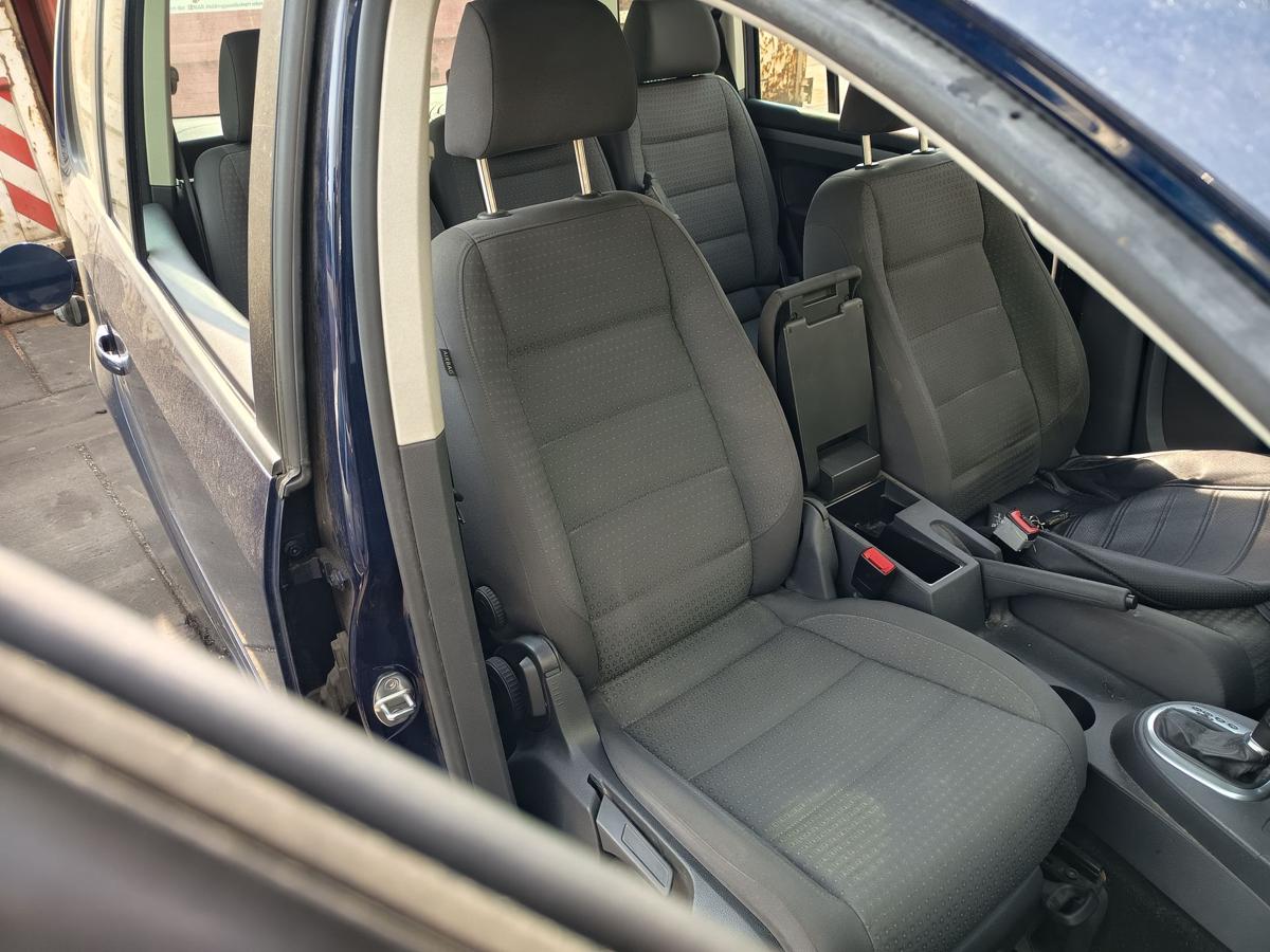 VW Touran 1T original Sitz vorne rechts Stoff Baujahr 2006