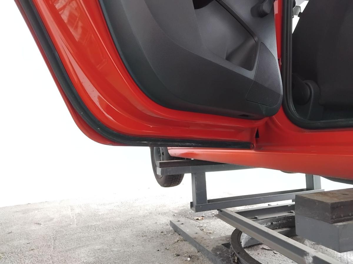 Seat Toledo 4 KG original Tür hinten links LF3K Passion Red BJ2015