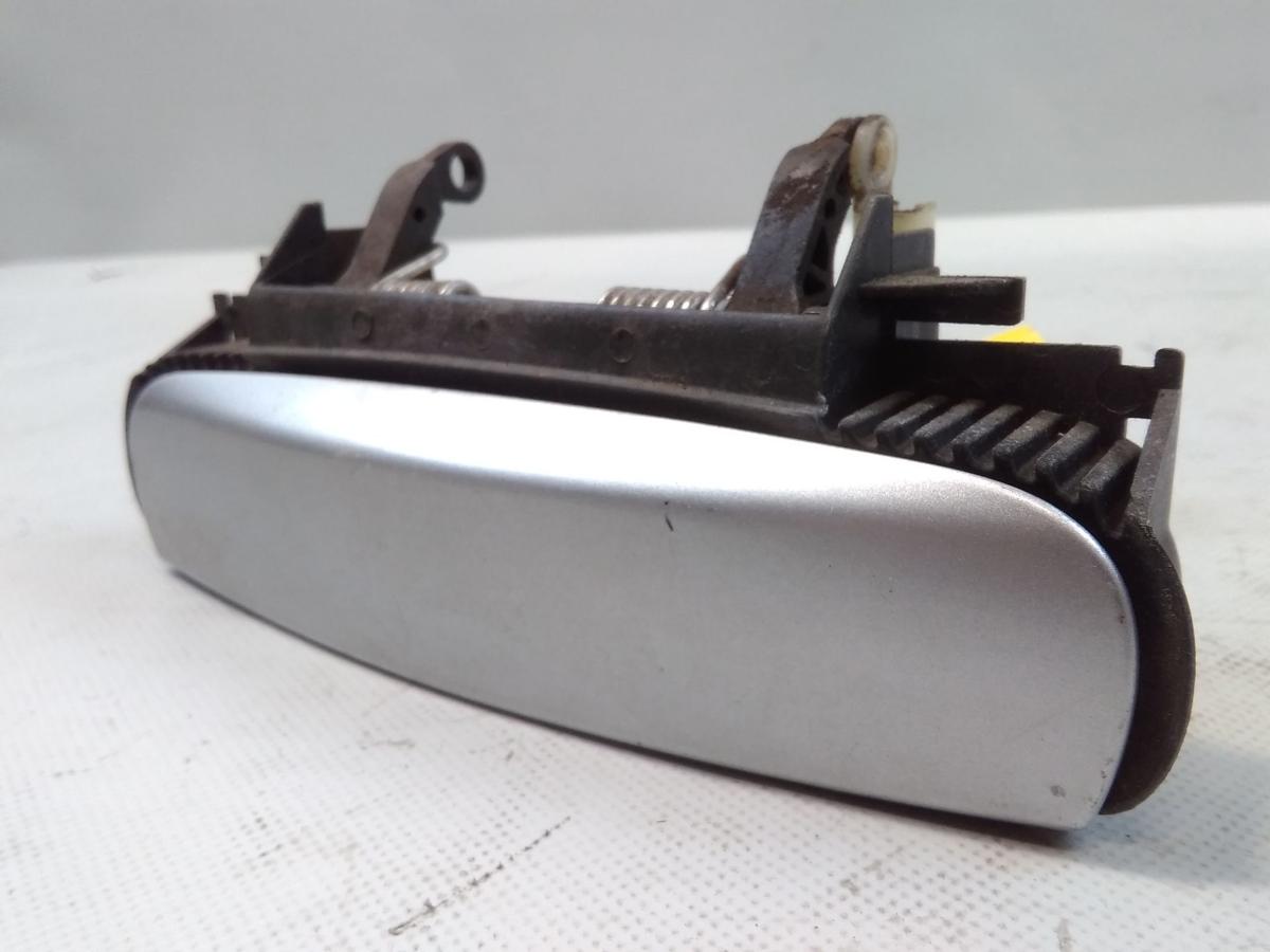 Audi A4 B7 8E orig T&uuml;rgriff T&uuml;r&ouml;ffner hinten links au&szlig;en LY7W Lichtsilber BJ2006