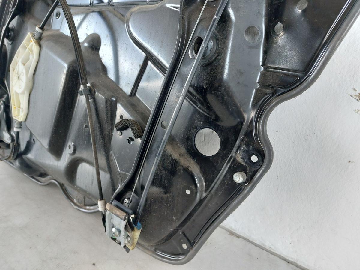 VW Passat 3C B7 Variant Fensterheber vorn links Motor Mechanik Grundplatte