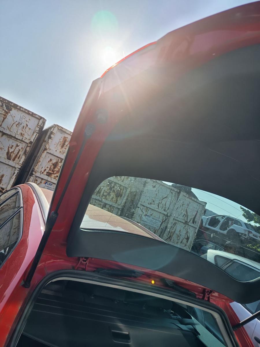 Seat Leon ST 5F original Heckklappe mit Scheibe LS3H Emocion Rot EZ2015