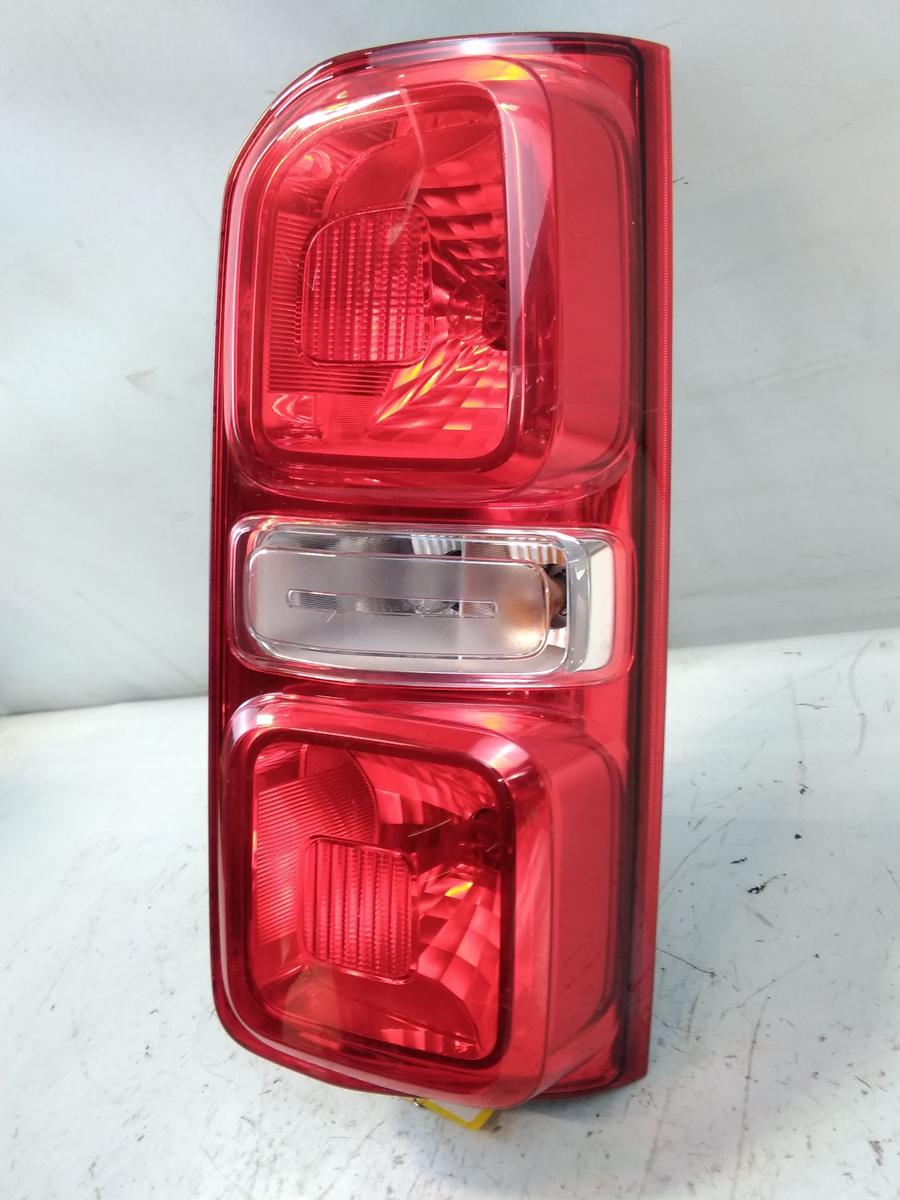 Opel Vivaro C original Rückleuchte Heckleuchte rechts 9808243080 Bj.2020