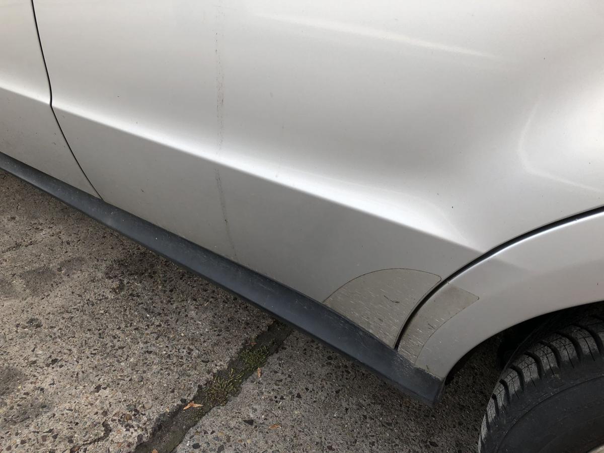 Mercedes A Klasse W169 bis 08 Tür hinten links vor Mopf Fondtür 761 silber