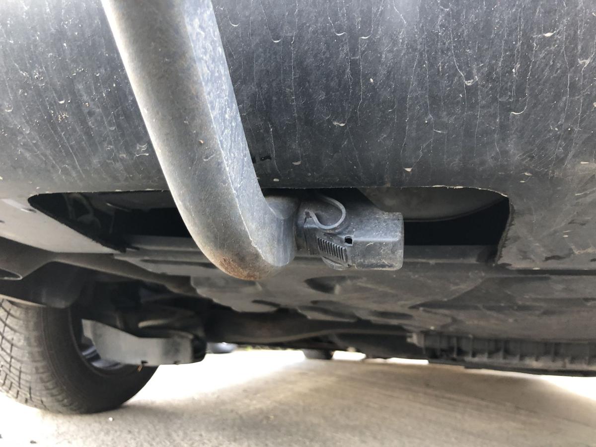 Peugeot 308 SW T9 Sto&szlig;f&auml;nger hinten PDC AHK Ausschnitt Bumper Moka Stossstange