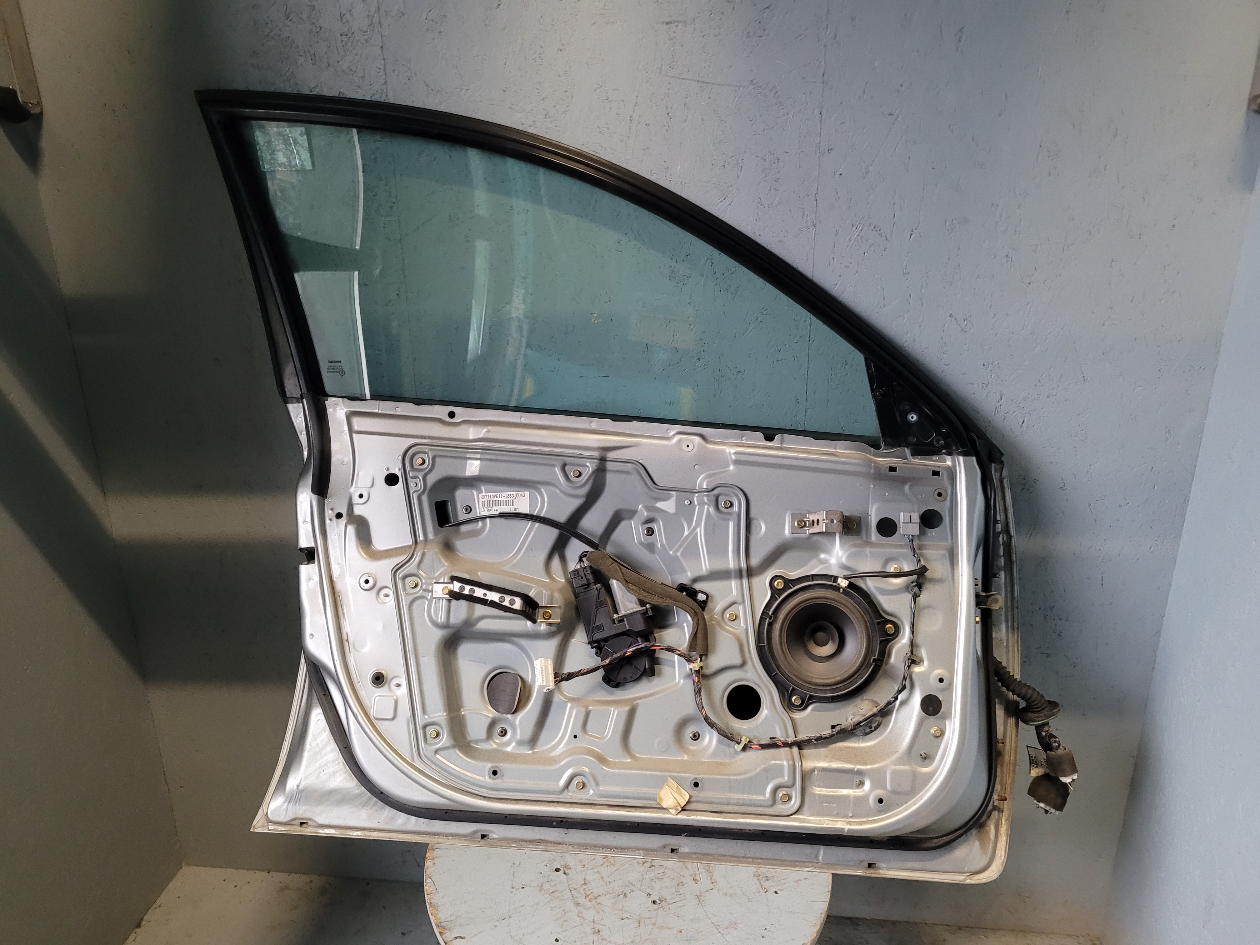 NISSAN PRIMERA P12 org Tür Vorn links für elektr Fensterheber KY0 Chrome Silber Bj 2003