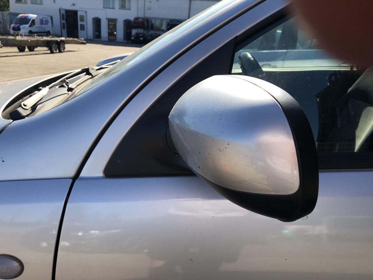 Opel Corsa C ab 2003 Außenspiegel links Seitenspiegel elektrisch Z157 Starsilber