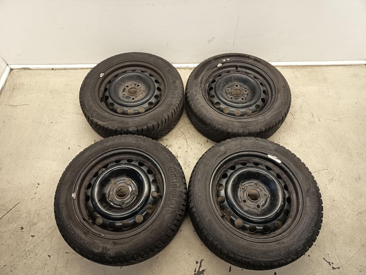 VW Passat 3C Stahlfelgen 6,5x16 ET42 mit Winterreifen DOT 4024