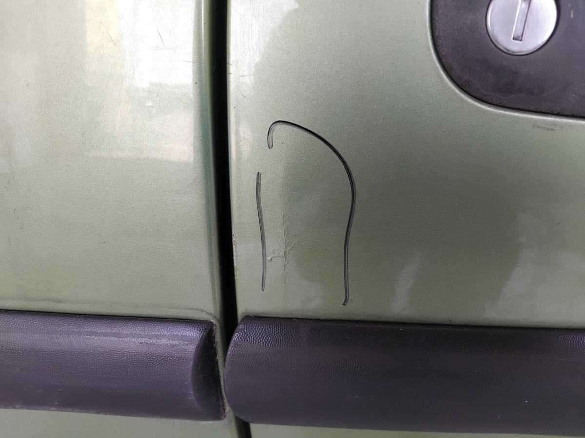 Opel Corsa B Tür vorn rechts Beifahrertür 49L kiwigrünmetallic 3-türig BJ2000