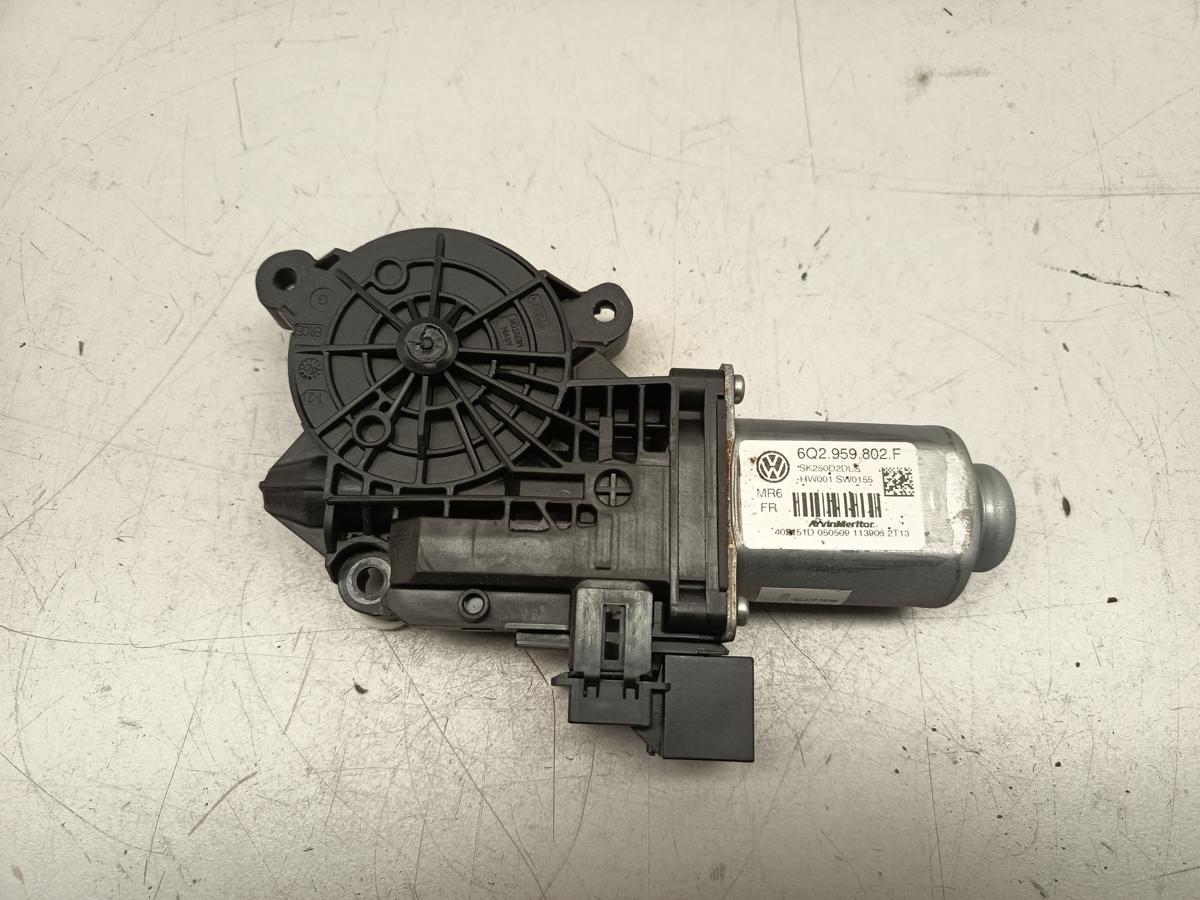 Skoda Fabia 5J original Motor Fensterheber vorne links 6Q2959802F Bj 09