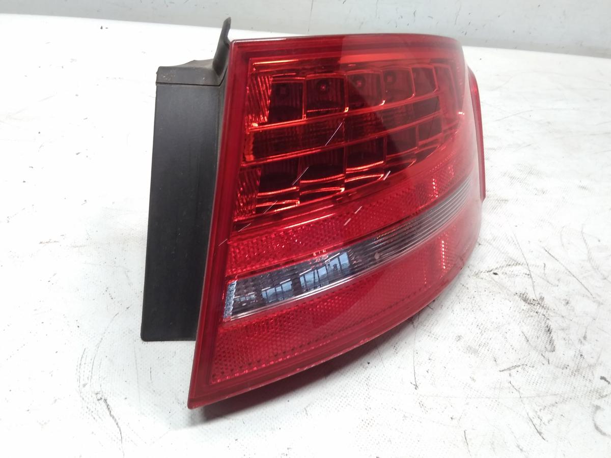 Audi A4 8K B8 Avant original Rückleichte Heckleuchte rechts LED Bj.2010
