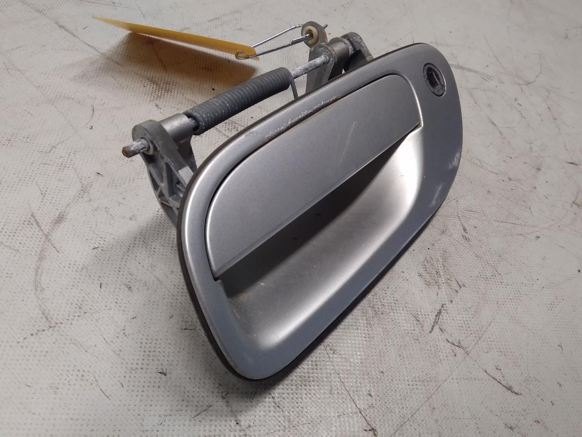 Volvo S60 original Türaussengriff vorn links silbermetallic mit Inlet BJ2001