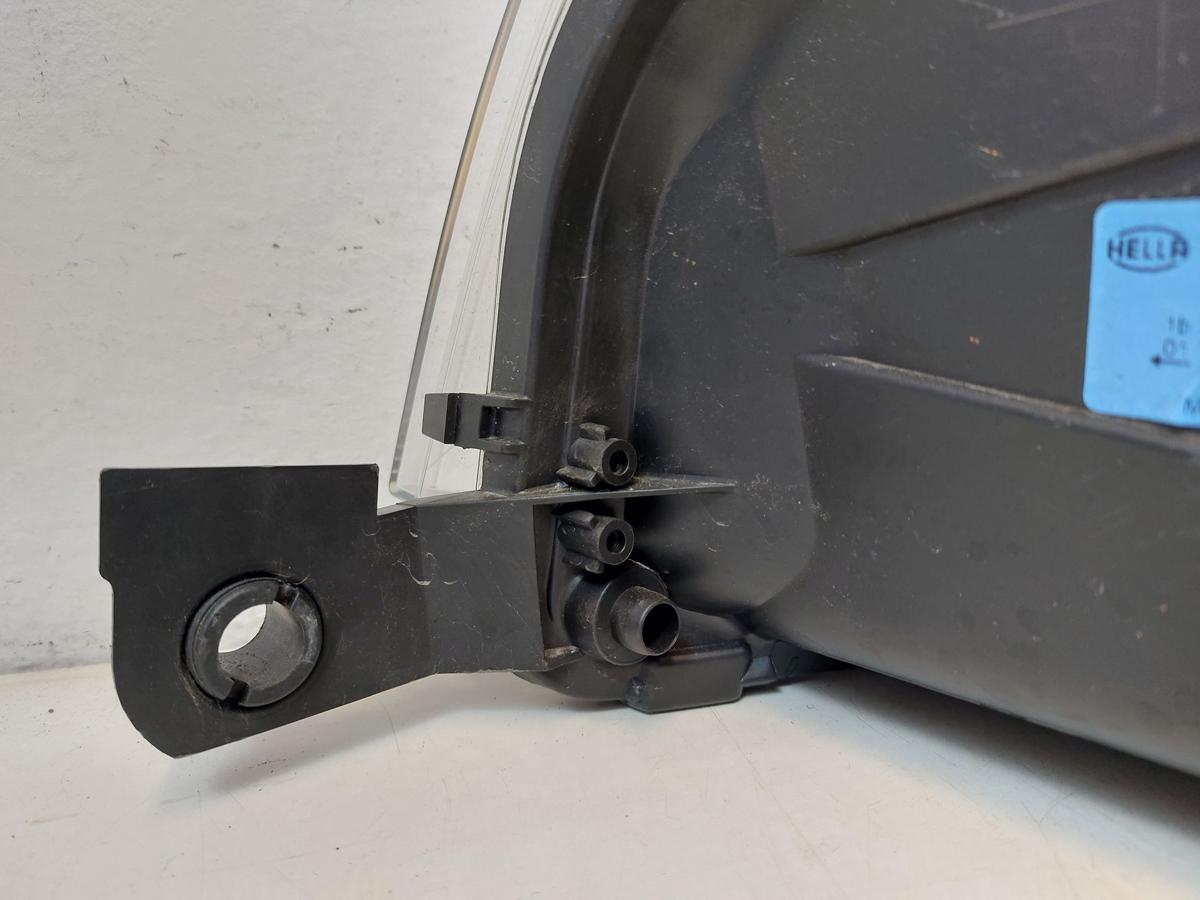 Skoda Fabia 6Y Combi Scheinwerfer rechts Frontscheinwerfer Lampe Hella Halogen