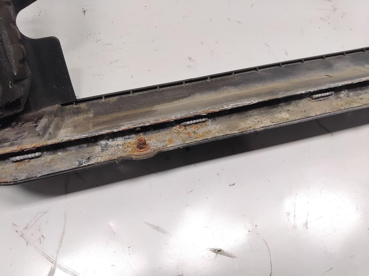 VW Phaeton GP3 original Schlo&szlig;tr&auml;ger Frontmittelteil BJ2011