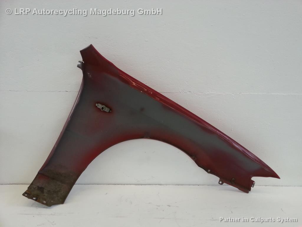 Mazda 323 BJ Kotflügel Fender vorn links rot