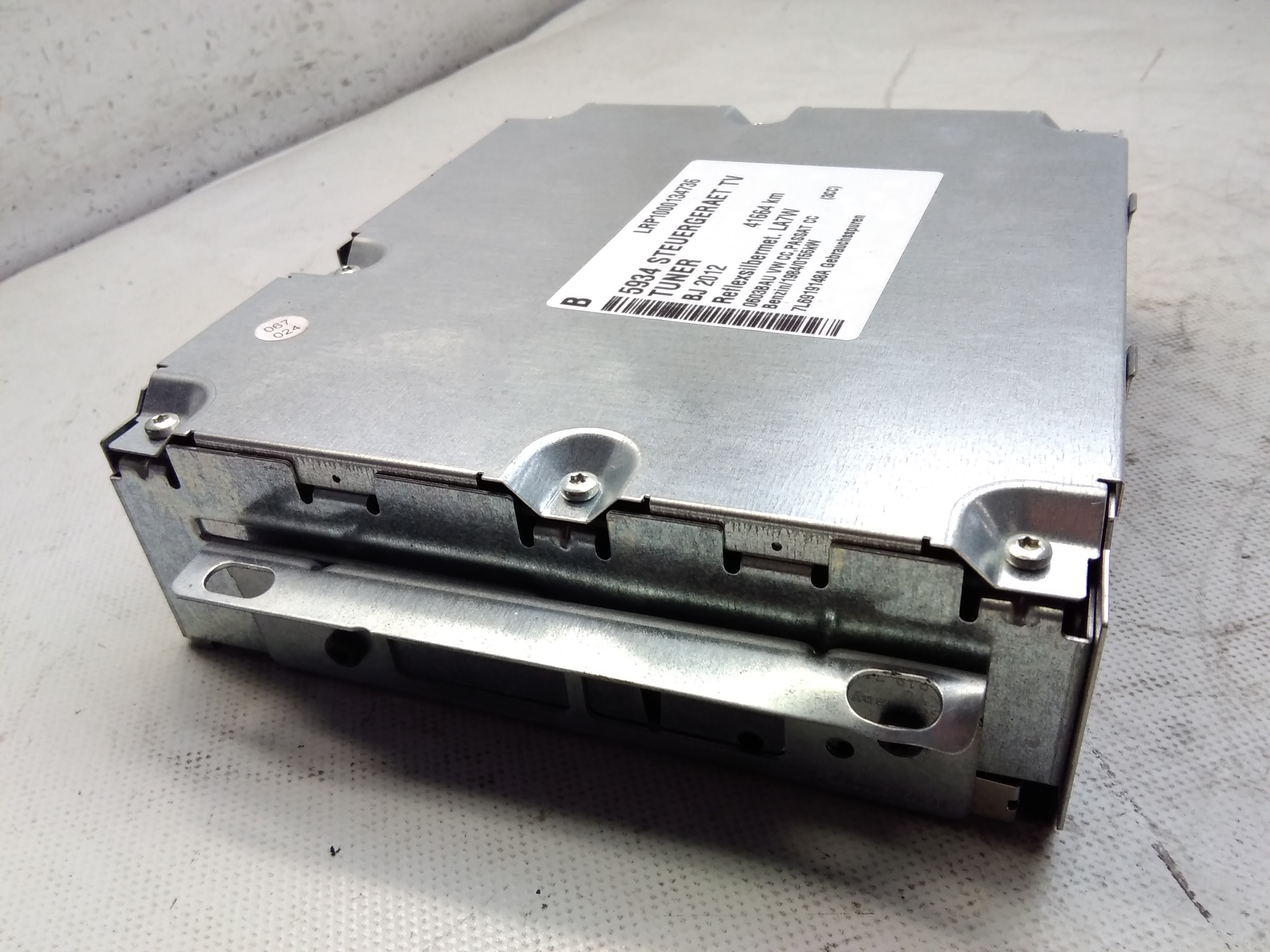 VW Passat 3C original Steuergerät TV Tuner 7L6919148A 920067024 HIRSCHMANN 2012